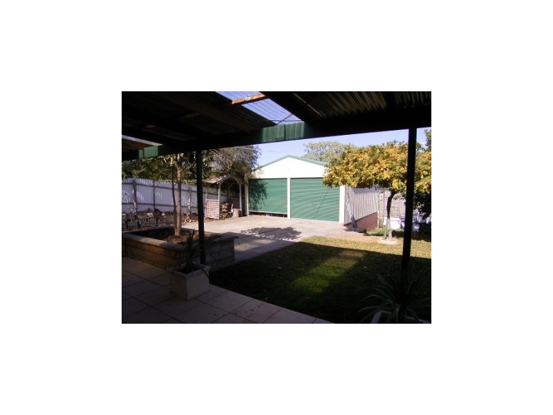353 Amatex Street, East Albury NSW 2640