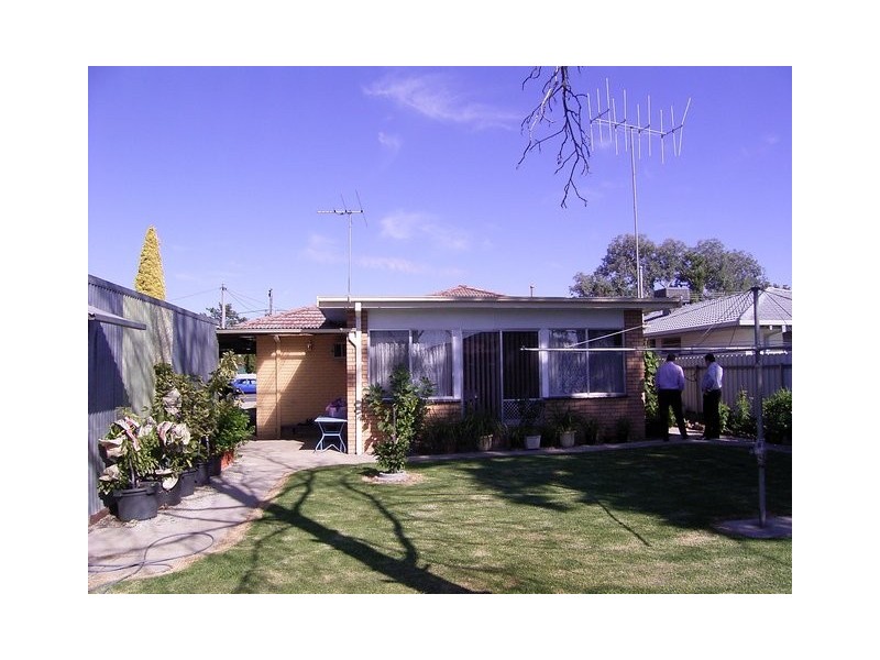 384 Prune Street, Lavington NSW 2641