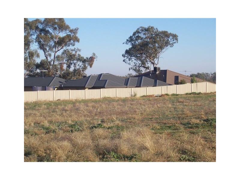 11 Gallagher Drive, Wahgunyah VIC 3687