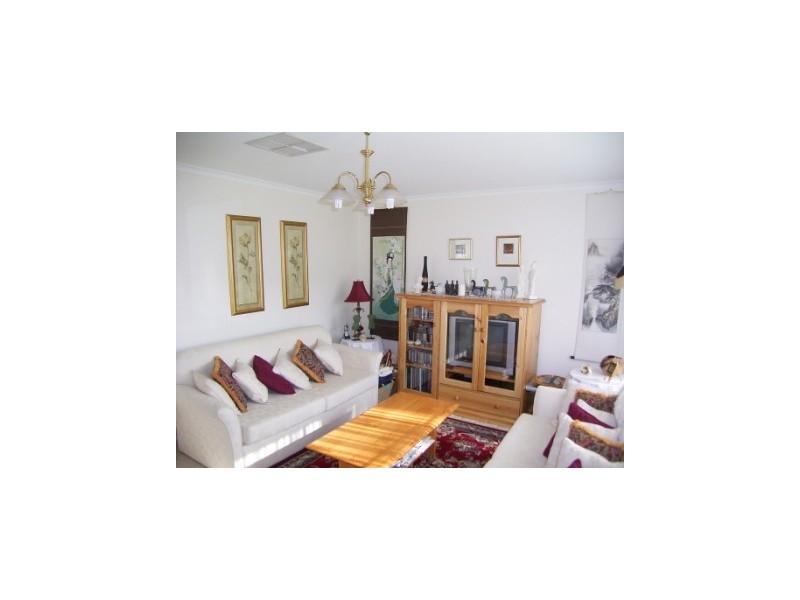 9 Sarson Road, Lavington NSW 2641