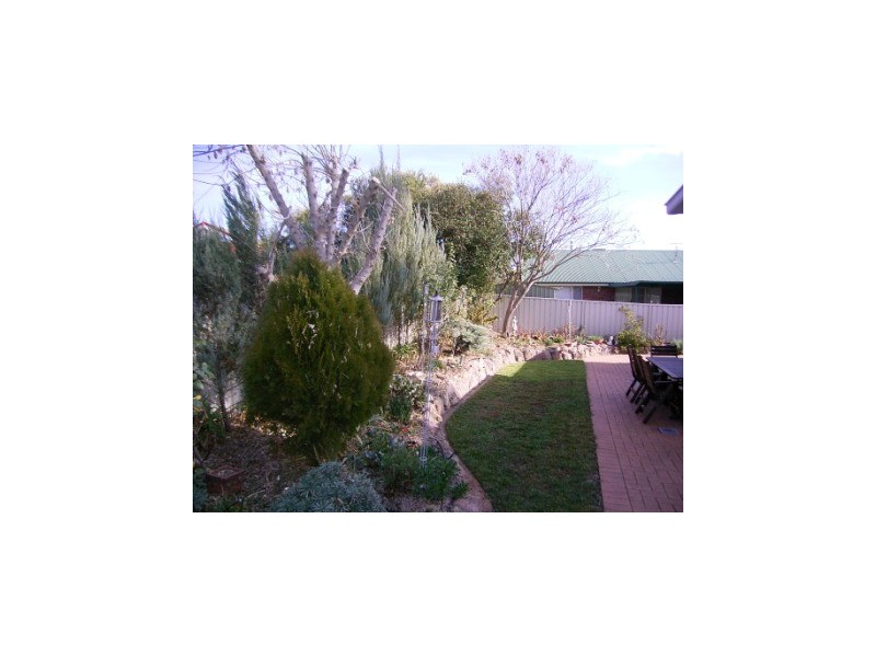 9 Sarson Road, Lavington NSW 2641