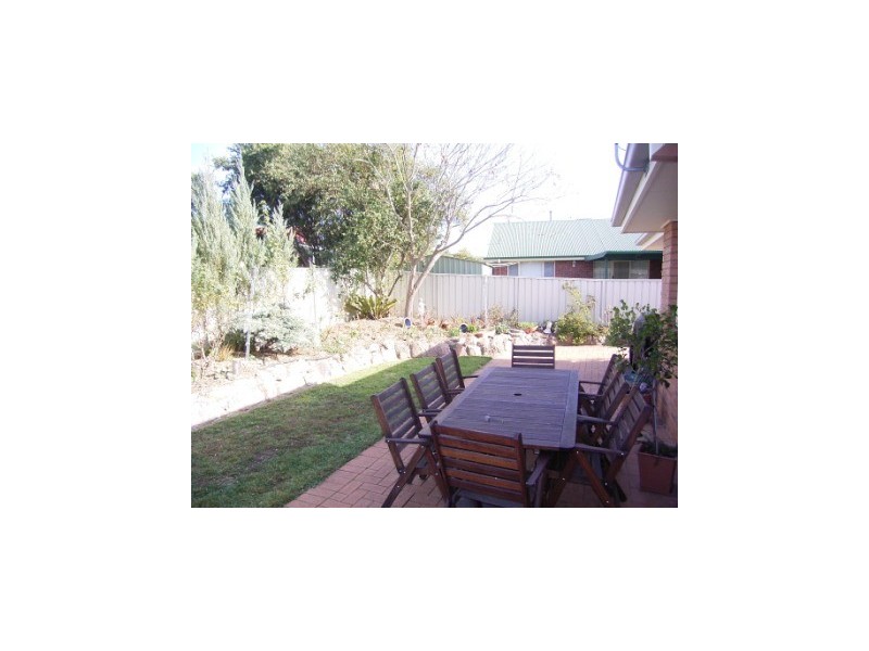 9 Sarson Road, Lavington NSW 2641