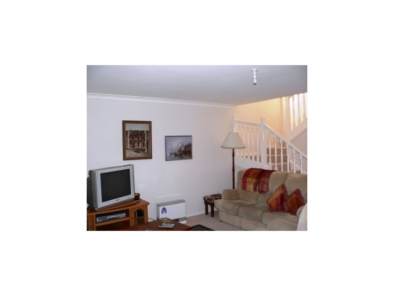 550 Kotthoff Street, Lavington NSW 2641