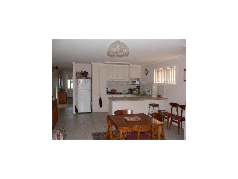 550 Kotthoff Street, Lavington NSW 2641