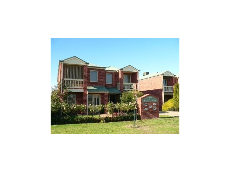 550 Kotthoff Street, Lavington NSW 2641