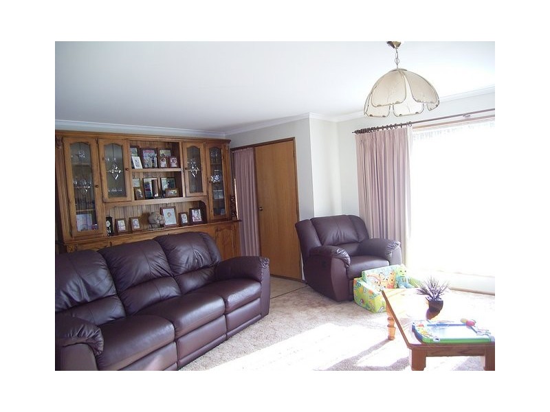 4 Candlebark Street, Thurgoona NSW 2640