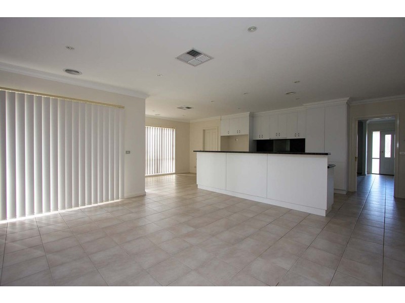 127 Sturt Street, Howlong NSW 2643