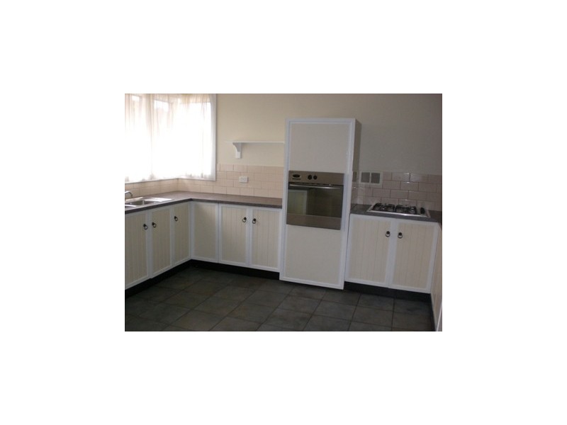 20 Russell, Howlong NSW 2643
