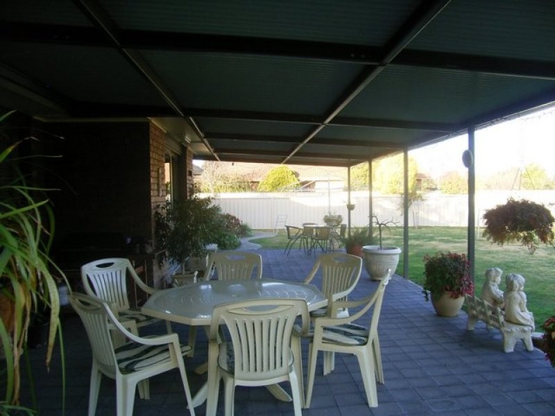 168 Victoria Street, Howlong NSW 2643