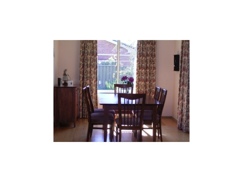 26 Jenny Wren Place, East Albury NSW 2640