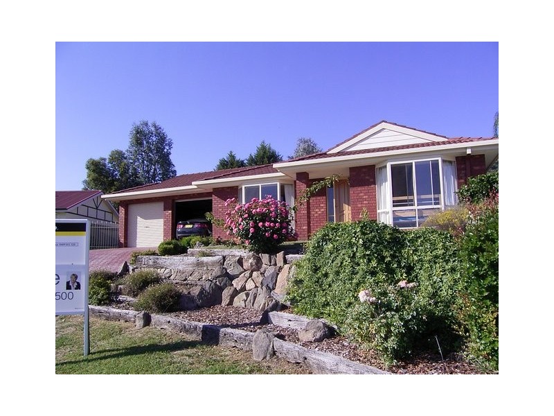 4 Dirru Court, Lavington NSW 2641