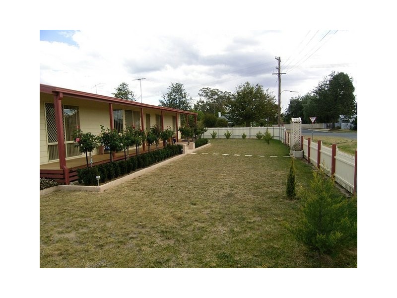10 Gordon Street, Culcairn NSW 2660