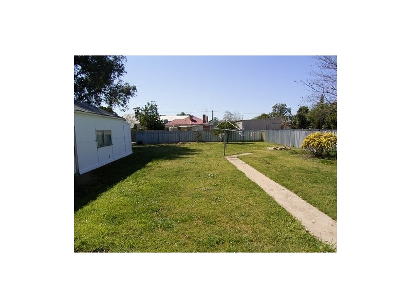 8 Kirndeen Street, Culcairn NSW 2660