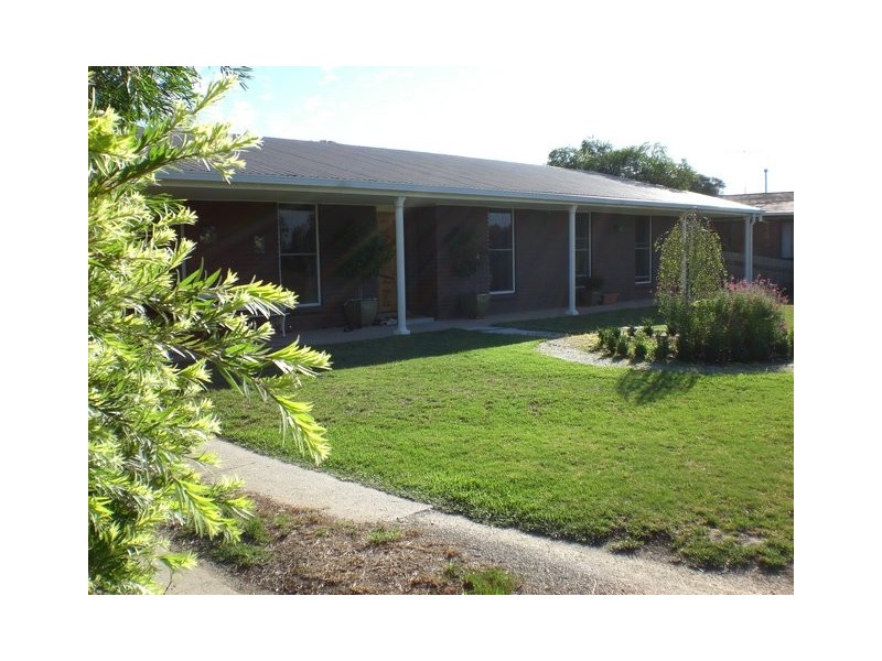 76 James Cook Avenue, Howlong NSW 2643