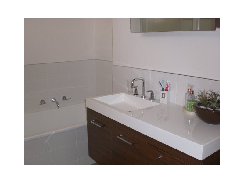 76 James Cook Avenue, Howlong NSW 2643