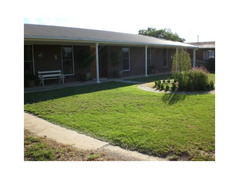 76 James Cook Avenue, Howlong NSW 2643