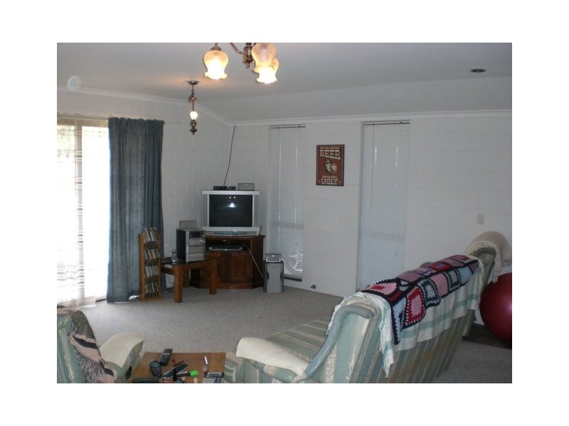 14 Kennedy Street, Howlong NSW 2643