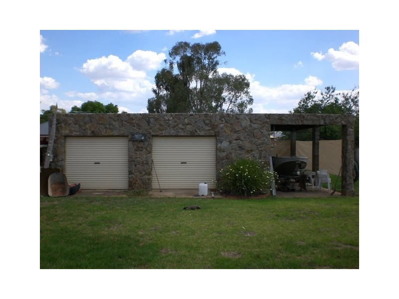 14 Kennedy Street, Howlong NSW 2643
