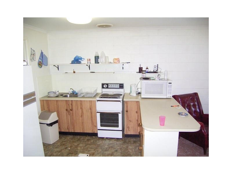 610 Kemp Street, Lavington NSW 2641