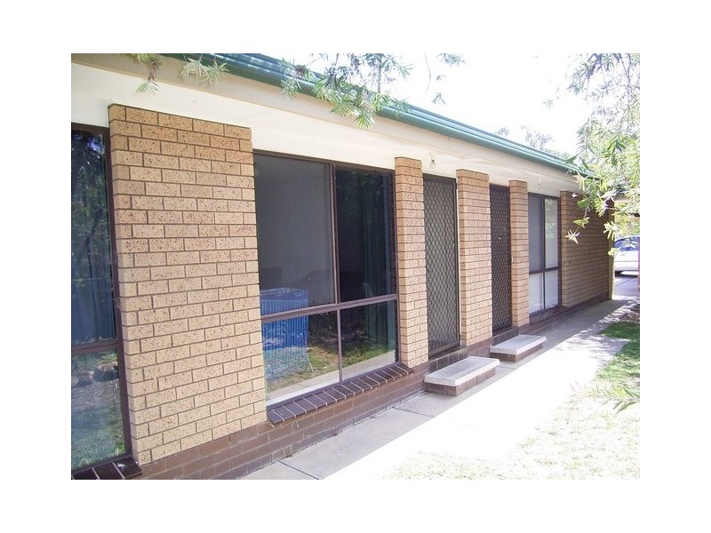610 Kemp Street, Lavington NSW 2641