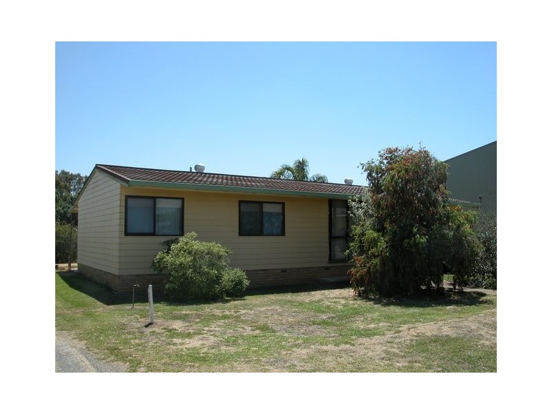 10 Williams Street, Walla Walla NSW 2659