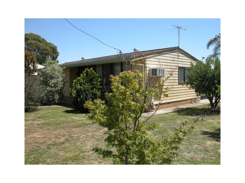 10 Williams Street, Walla Walla NSW 2659