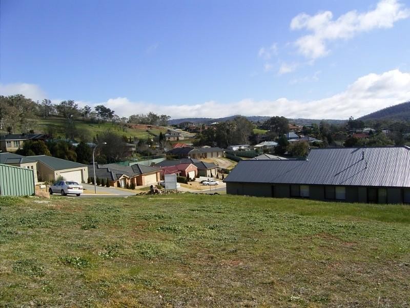 21 Orchard Way, Lavington NSW 2641