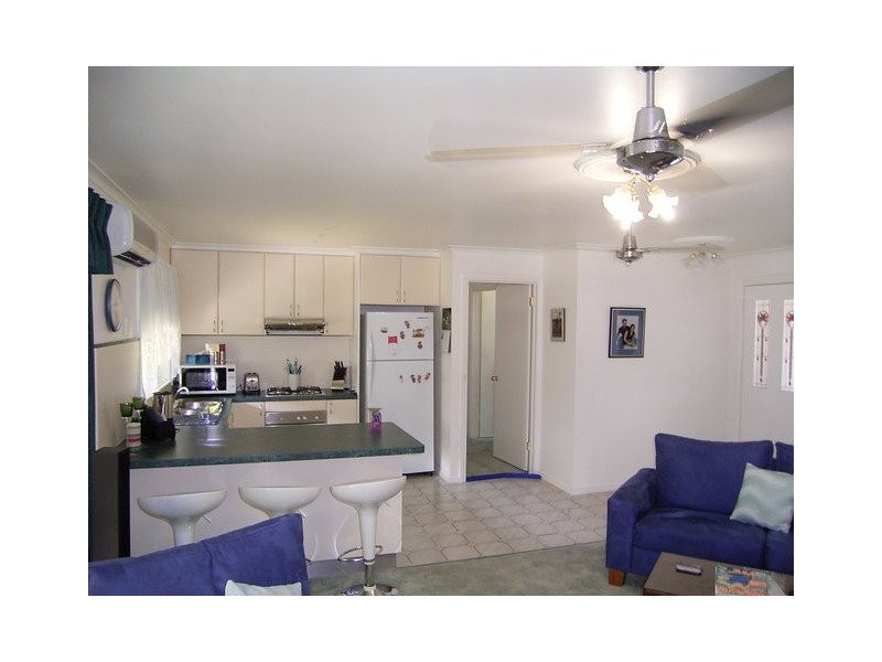 6 Owen Court, Lavington NSW 2641