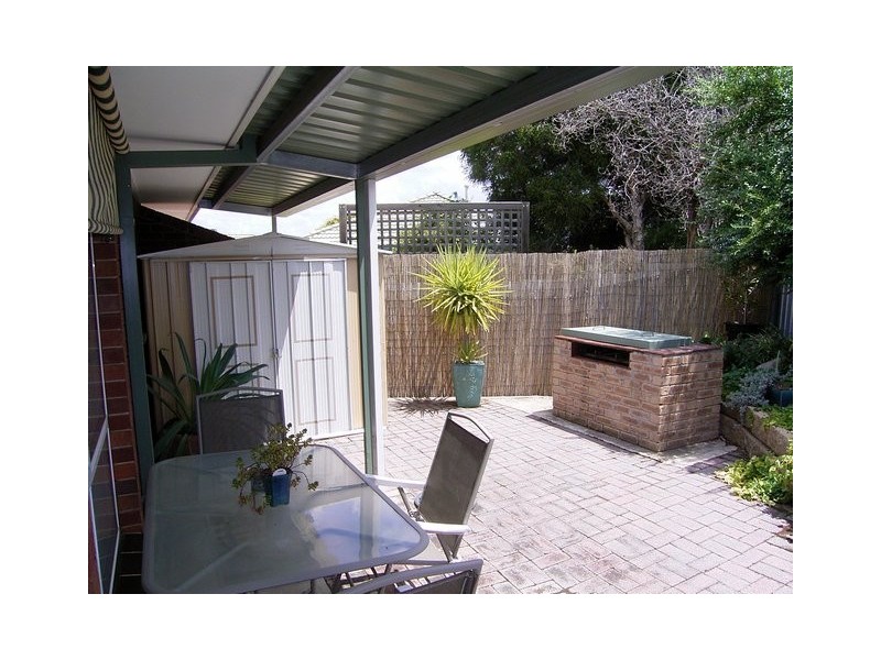 6 Owen Court, Lavington NSW 2641