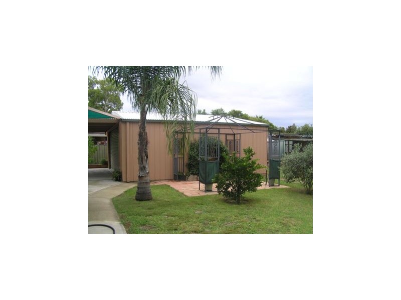 14 Pell Street, Howlong NSW 2643