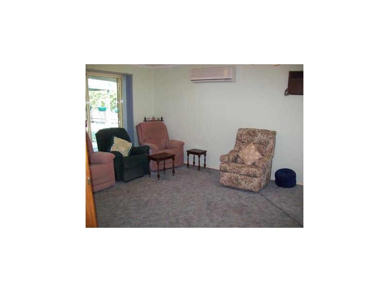 76 Hawkins, Howlong NSW 2643