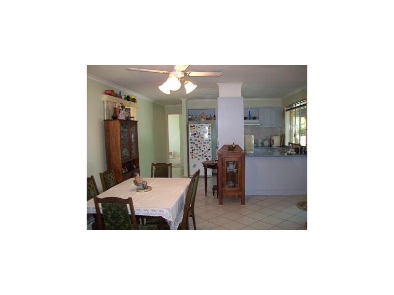 76 Hawkins, Howlong NSW 2643