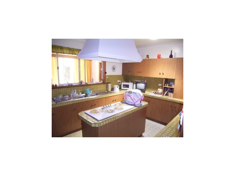 1102 Albetta Crescent, North Albury NSW 2640