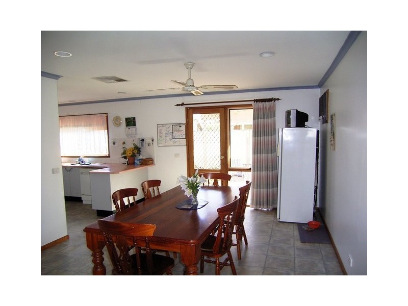 30 Neptune Drive, Lavington NSW 2641