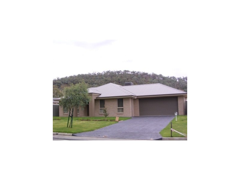 824 Union Road, Lavington NSW 2641