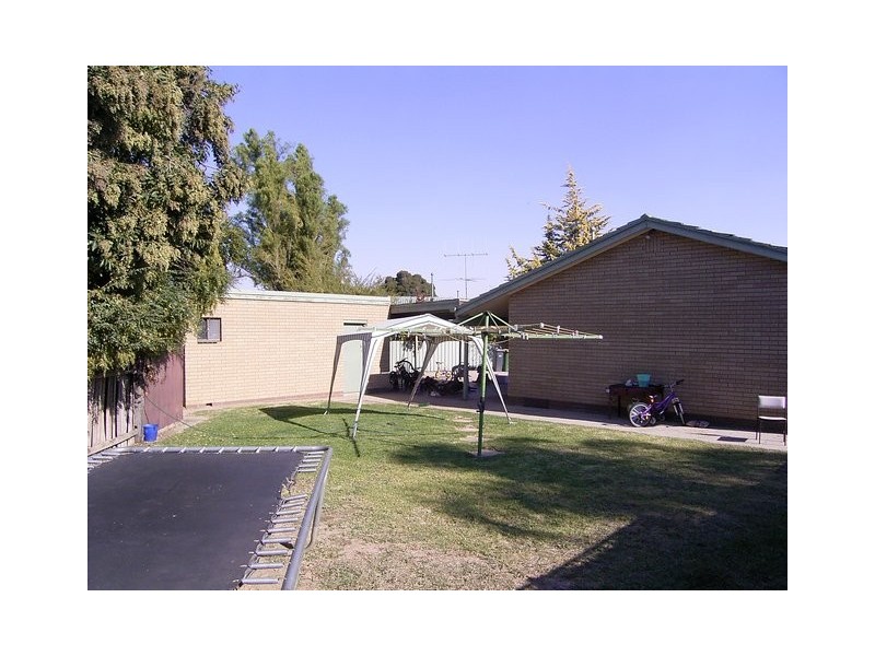 430 English Avenue, Lavington NSW 2641