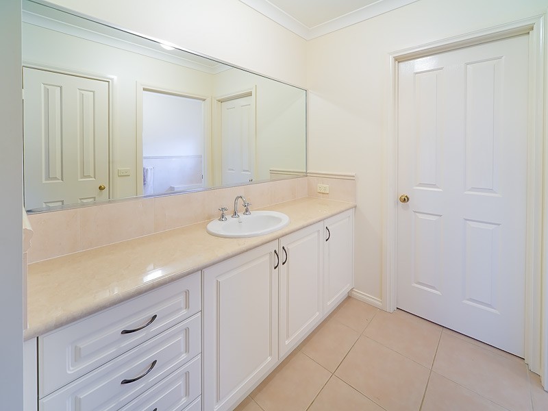 20 Rosewood Court, Thurgoona NSW 2640