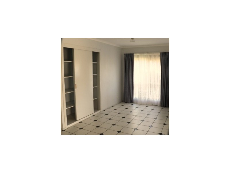 26 Hallam Street, Lavington NSW 2641