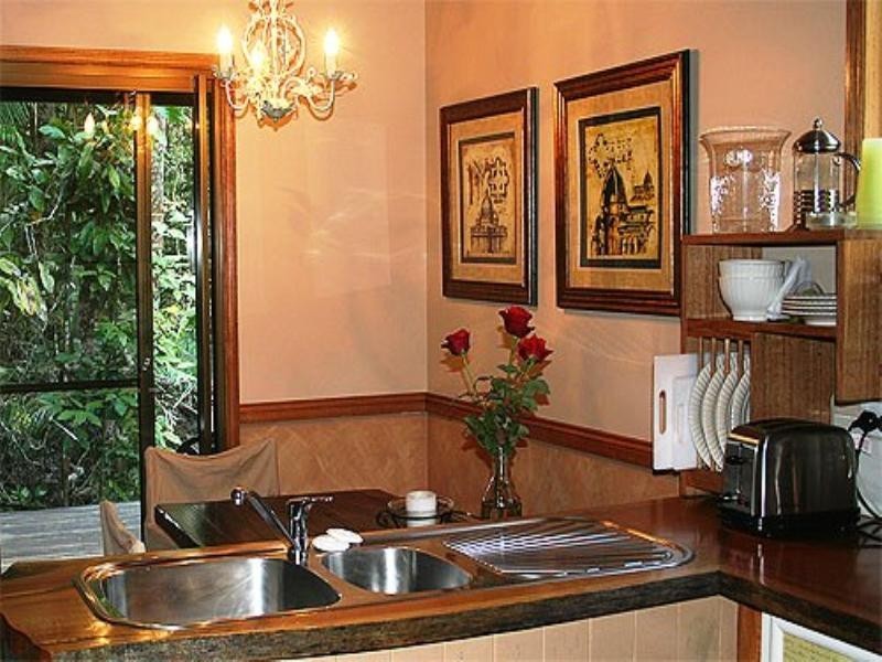 17 Eacham Close, Cairns QLD 4870