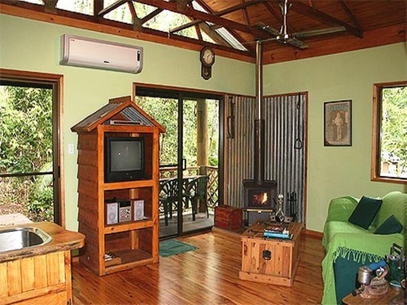 17 Eacham Close, Cairns QLD 4870