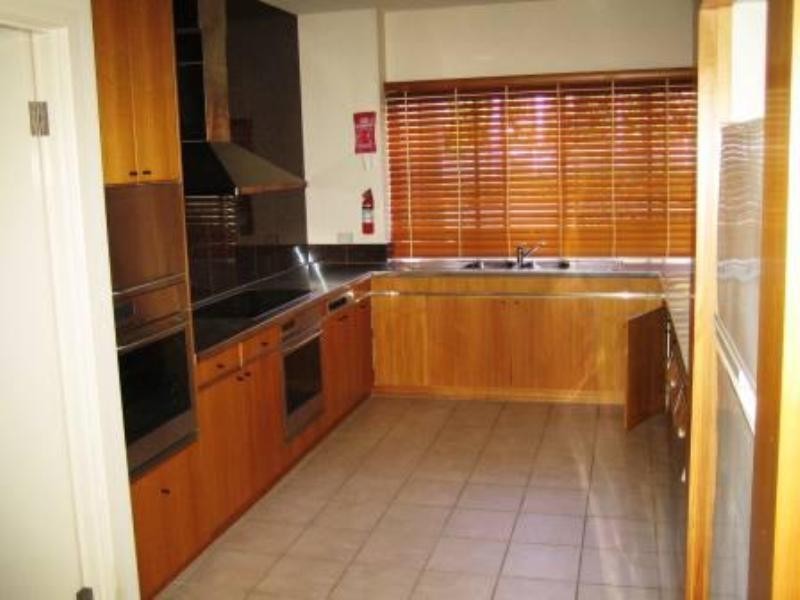 16 Stream Avenue, Cairns QLD 4870