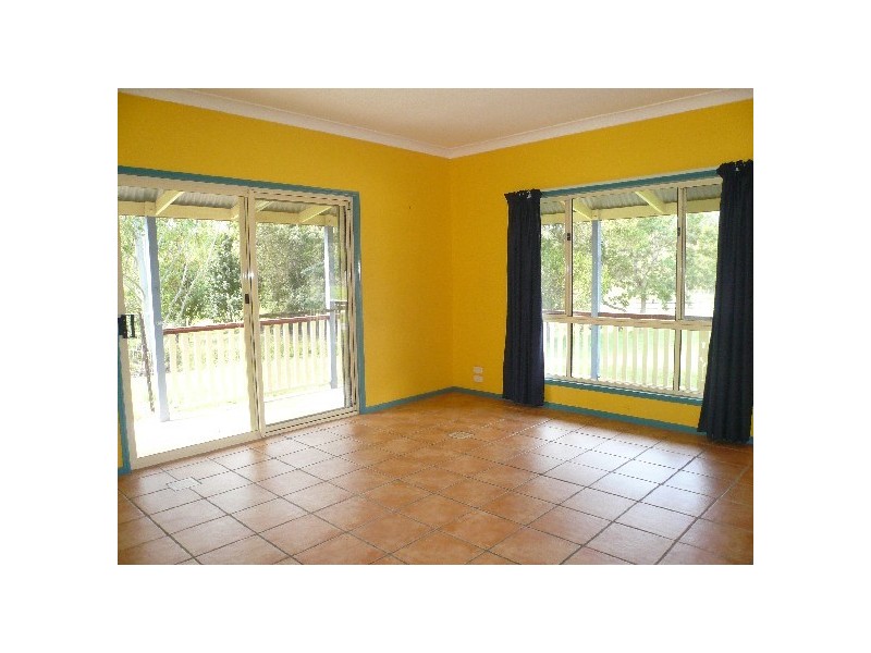 8 Campdraft Place, Dayboro QLD 4521