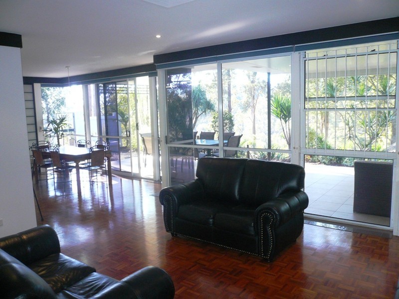 3 Eden Drive, Eatons Hill QLD 4037