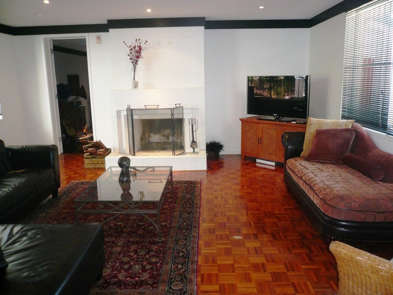 3 Eden Drive, Eatons Hill QLD 4037