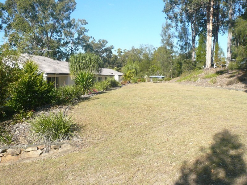 3 Eden Drive, Eatons Hill QLD 4037