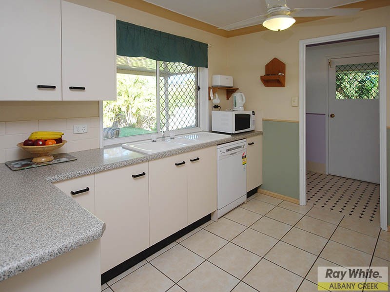 6 Seaforth Close, Albany Creek QLD 4035