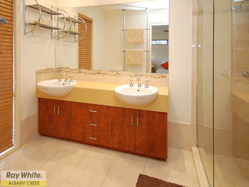 1 Bassino Court, Eatons Hill QLD 4037