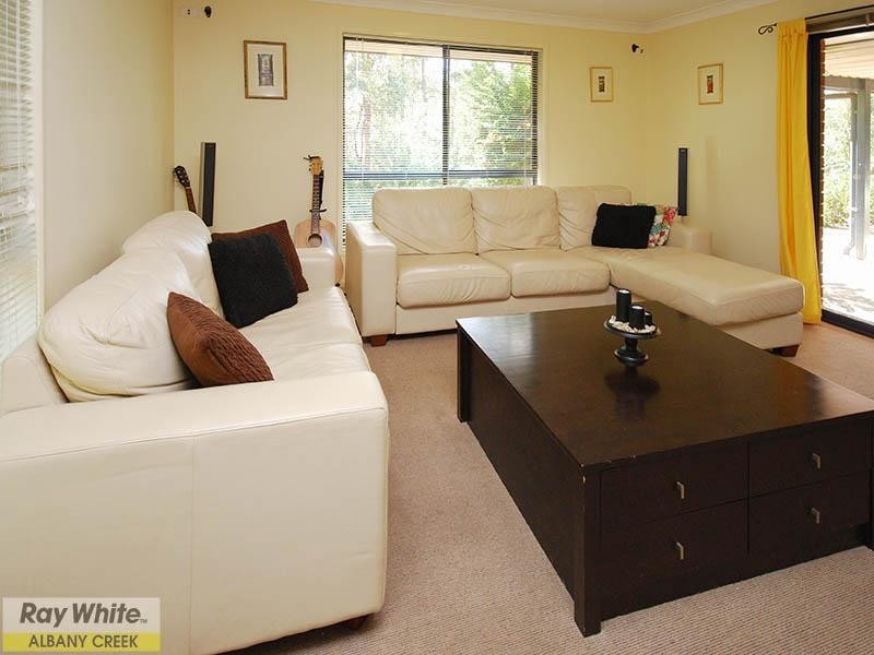 17 Ken Duncombe Drive, Cashmere QLD 4500