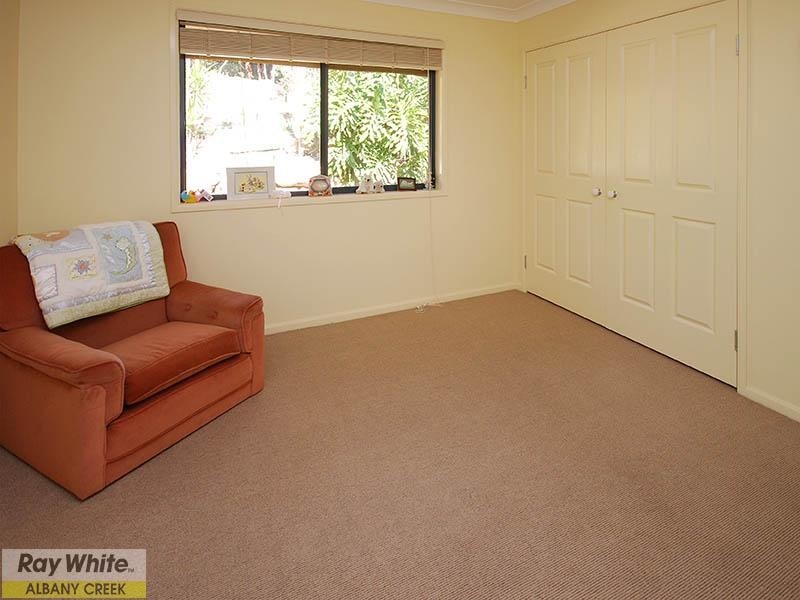 17 Ken Duncombe Drive, Cashmere QLD 4500