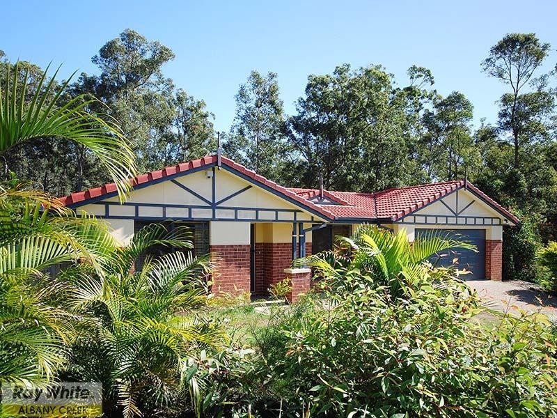 17 Ken Duncombe Drive, Cashmere QLD 4500